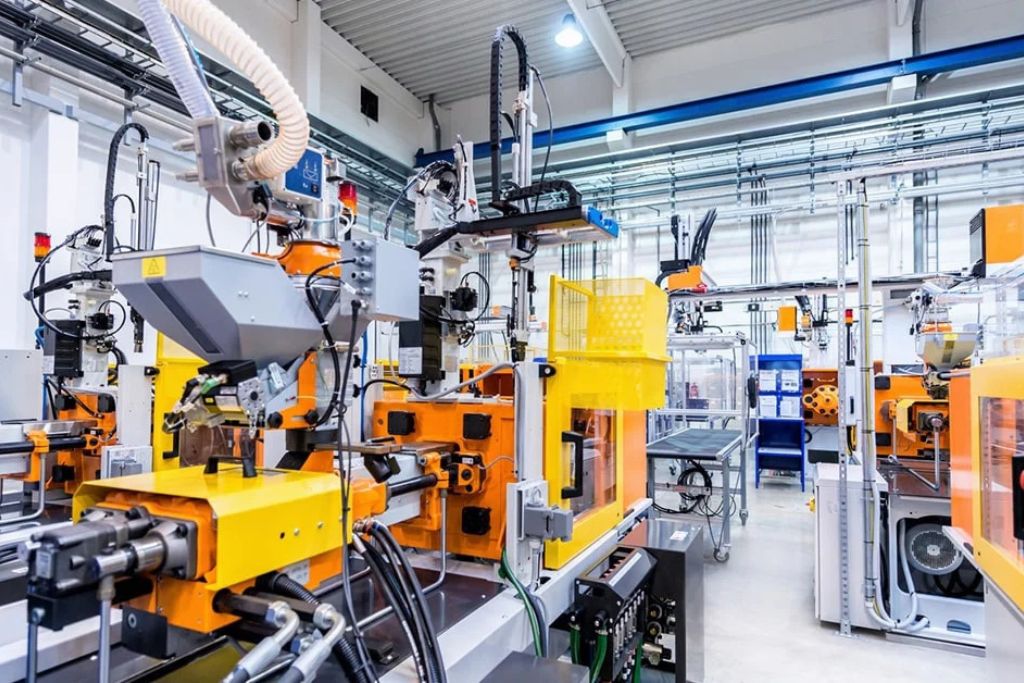 Trusted manufacturing equipment finance experts supporting your full acquisition journey with our proven Asset LifeCycle Management Solution.