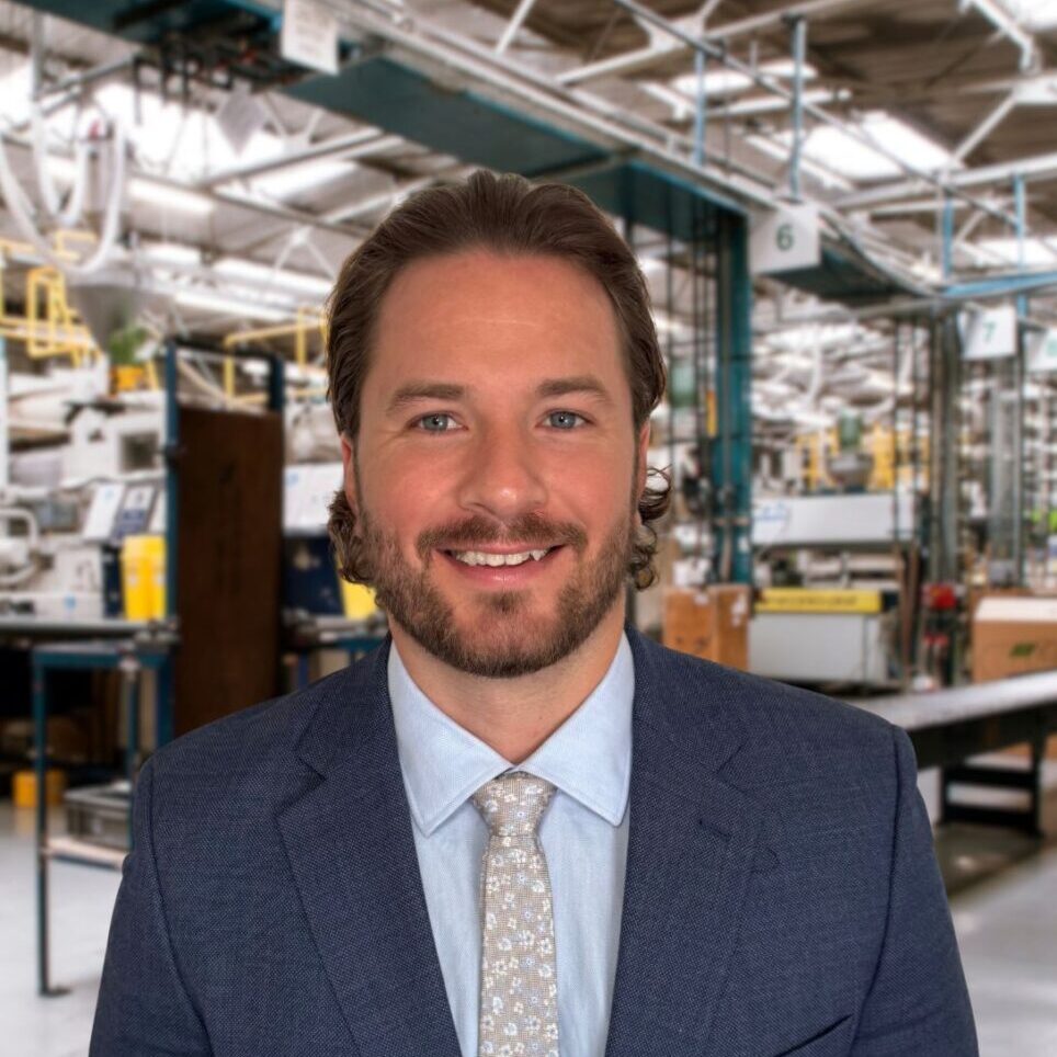 MFR_Garrett-Smith_MFG-Background-Headshot